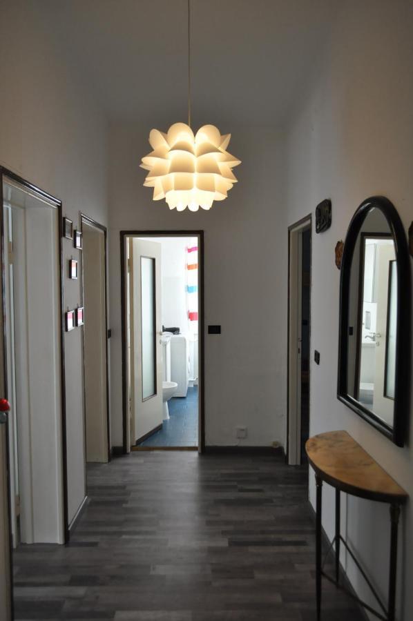 Casa Faby - Family House Milano Baggio Apartamento Exterior foto